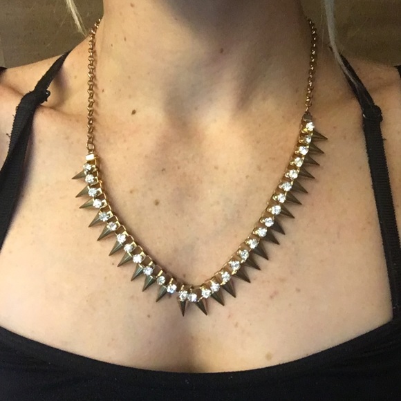 Gold and rhinestone spiked necklace choker - Picture 6 of 6